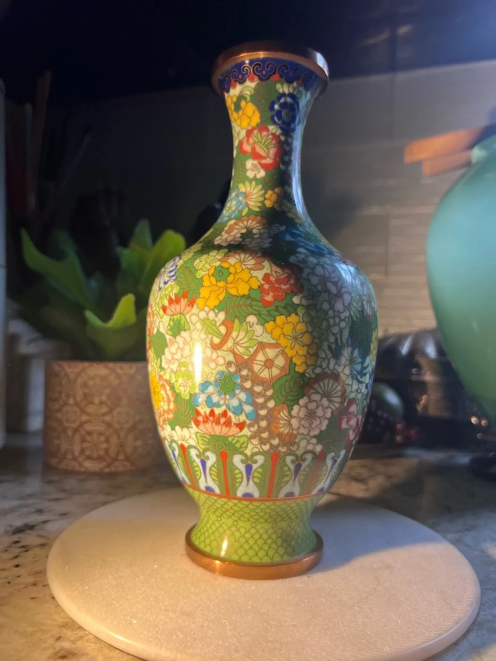 Vintage Green Floral Cloisonne Vase, Price reflects it is like new - Picture 6 of 12